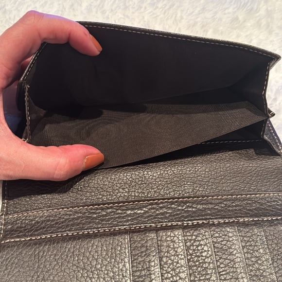 Gucci Monogram Wallet - Picture 6 of 16